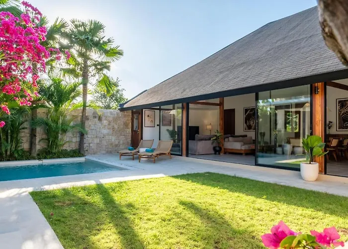 Villa Designer 4br With Pool - Berawa - Umalas *